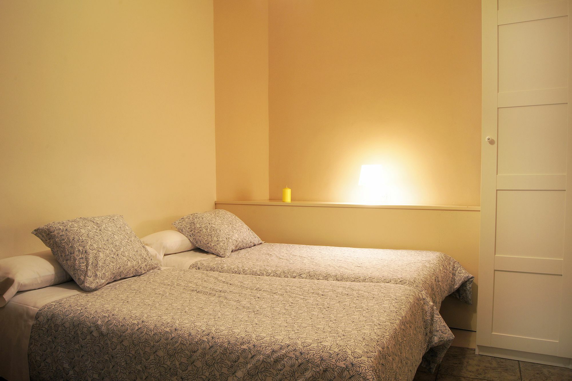 Hostal Alistana Madrid Dış mekan fotoğraf